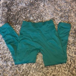NWOT Seafoam cropped leggings size 6